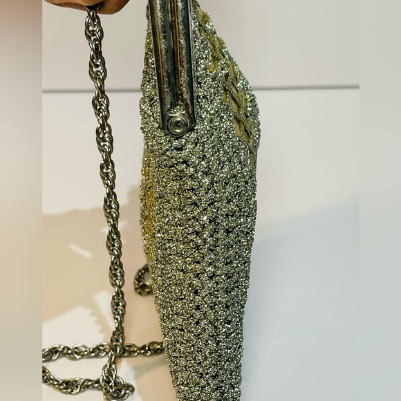 Harry Rosenfeld Vintage 1940’s Enbroidered & Chain Link Accents Evening Bag. - Picture 6 of 13